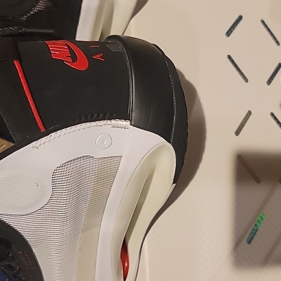 Shoes - Picture 7 of 9